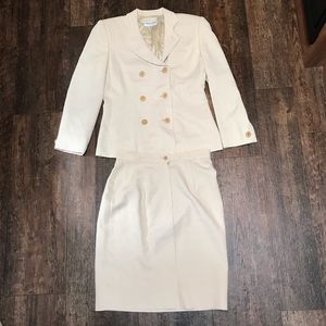 Giorgio Armani Women’s Two Piece Suit Collezioni